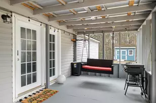 2422 Crescent Wood Rd, Navarre, FL 32566 - Photo 6