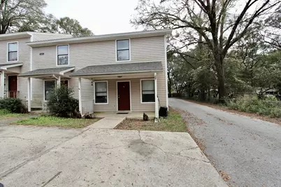 205 Marquette Street #4, Niceville, FL 32578 - Photo 1