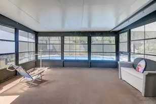 613 NE Cambridge Ave, Fort Walton Beach, FL 32547 - Photo 14