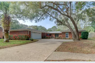 613 NE Cambridge Avenue, Fort Walton Beach, FL 32547 - Photo 24