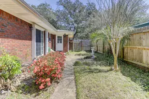 613 NE Cambridge Ave, Fort Walton Beach, FL 32547 - Photo 40