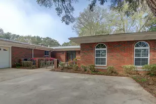 613 NE Cambridge Ave, Fort Walton Beach, FL 32547 - Photo 8