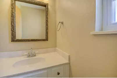 613 NE Cambridge Avenue, Fort Walton Beach, FL 32547 - Photo 18