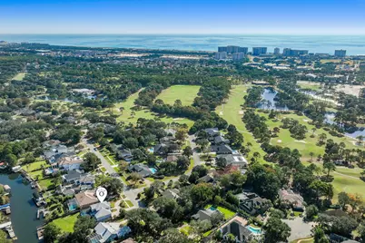 138 W Country Club Drive, Destin, FL 32541 - Photo 4