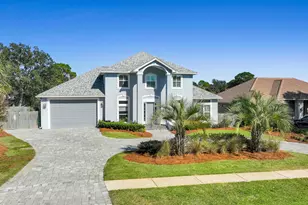 138 W Country Club Dr, Destin, FL 32541 - Photo 2