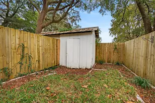 35 10th St, Shalimar, FL 32579 - Photo 22