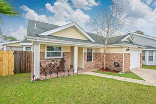 1915 Heartland Dr, Fort Walton Beach, FL 32547 - Photo 1