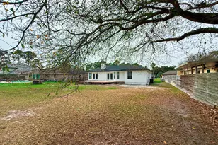 1394 Sound Retreat Dr, Navarre, FL 32566 - Photo 8