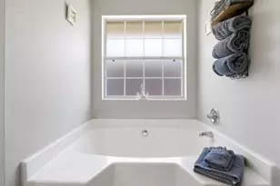 9412 Pouder Ln, Navarre, FL 32566 - Photo 16