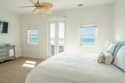 8037 Gulf Boulevard, Navarre, FL 32566 - Photo 16