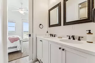 8037 Gulf Blvd, Navarre, FL 32566 - Photo 20