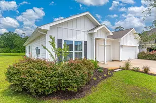 48 Hammock Cir, Freeport, FL 32439 - Photo 2