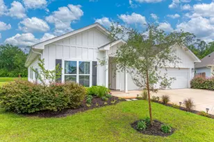 48 Hammock Cir, Freeport, FL 32439 - Photo 2
