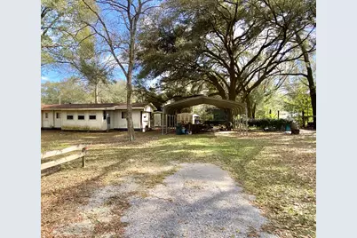 3210 Wells Avenue, Crestview, FL 32539 - Photo 10
