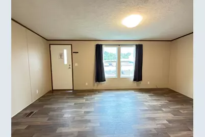 268 E Violet Lane, Defuniak Springs, FL 32433 - Photo 6