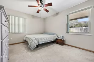 323 Pontevedra Ln, Niceville, FL 32578 - Photo 14