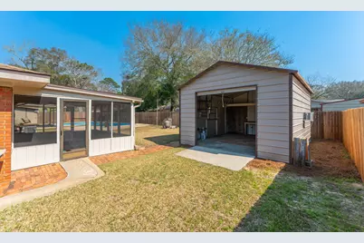22 Sharilyn Drive, Shalimar, FL 32579 - Photo 8