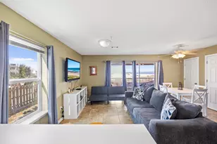 7464 Sunset Harbor Dr, Navarre, FL 32566 - Photo 2