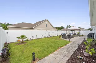 38 Silverthorn St, Freeport, FL 32439 - Photo 4