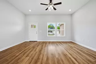 6107 Mildreds Wy, Crestview, FL 32539 - Photo 6