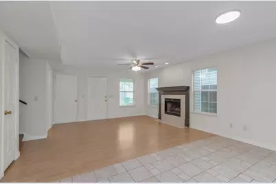 1708 Colonial Court, Fort Walton Beach, FL 32547 - Photo 4