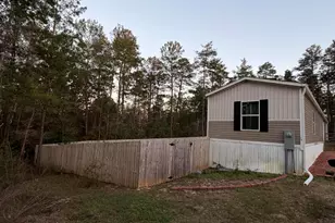 42 E Bluebottle Ct, Defuniak Springs, FL 32433 - Photo 2