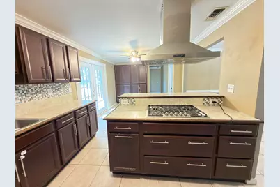 515 E Robinson Avenue, Crestview, FL 32539 - Photo 6