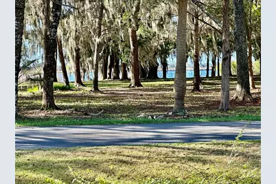 444 Pitts Bayshore Drive, Freeport, FL 32439 - Photo 4