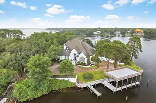 717 6th St, Destin, FL 32541 - Photo 1