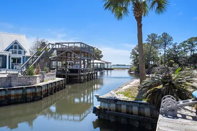 21 Neptune Drive, Mary Esther, FL 32569 - Photo 4