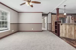 2442 Pinewood Dr, Chipley, FL 32428 - Photo 4