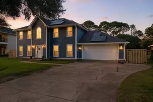 159 Shoreline Dr, Mary Esther, FL 32569 - Photo 2