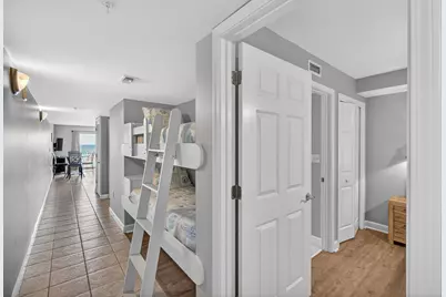 866 Santa Rosa Boulevard #305, Fort Walton Beach, FL 32548 - Photo 2