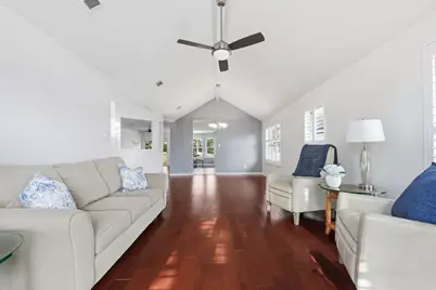 946 Shalimar Pointe Drive, Shalimar, FL 32579 - Photo 6