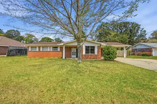 15 Maple Ave, Shalimar, FL 32579 - Photo 1