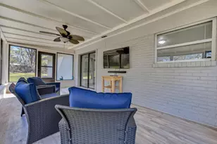 374 Pinewood Dr, Defuniak Springs, FL 32433 - Photo 46