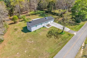 374 Pinewood Dr, Defuniak Springs, FL 32433 - Photo 10