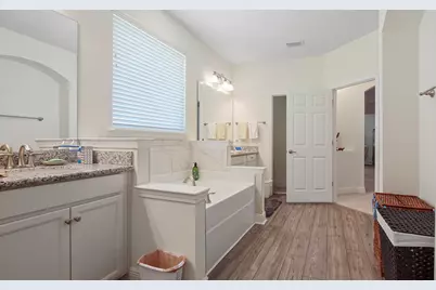 279 Tournament Lane, Freeport, FL 32439 - Photo 18