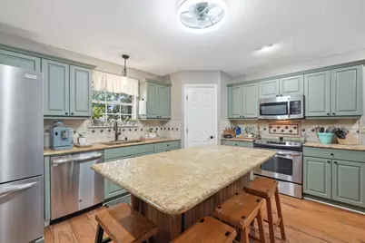4437 Southminster Circle, Niceville, FL 32578 - Photo 6