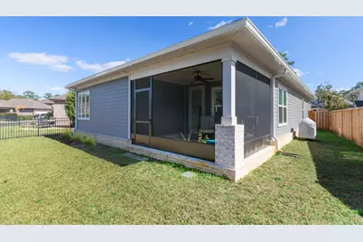 105 Oyster Boulevard, Freeport, FL 32439 - Photo 6