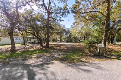 211 Carol Drive, Freeport, FL 32439 - Photo 10