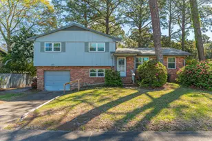 27 SW Driftwood Ave, Fort Walton Beach, FL 32548 - Photo 1