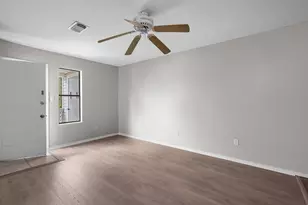 1301 Redwood Ln, Gulf Breeze, FL 32563 - Photo 10