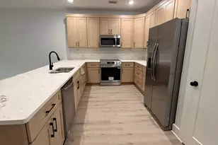704 Ferguson Dr, Fort Walton Beach, FL 32547 - Photo 2