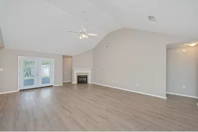 654 Brunson Street, Crestview, FL 32536 - Photo 10
