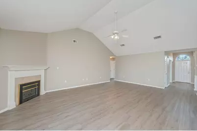 654 Brunson Street, Crestview, FL 32536 - Photo 12
