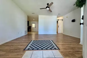 556 Lee Ave, Crestview, FL 32539 - Photo 4