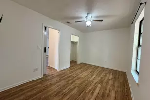 556 Lee Ave, Crestview, FL 32539 - Photo 8