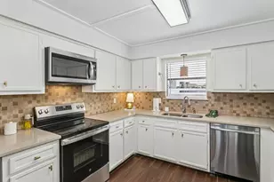 810 Eglin Pkwy, Fort Walton Beach, FL 32547 - Photo 14