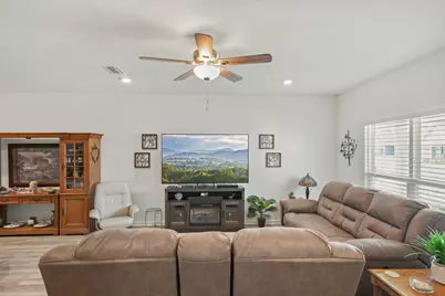 80 Woodsorrel Street, Freeport, FL 32439 - Photo 6
